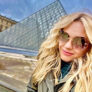 Meet your Posher, Taylor